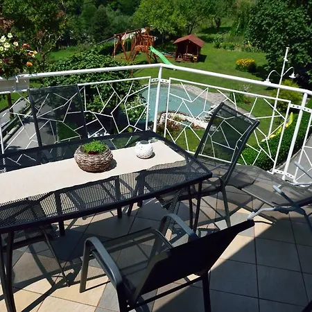 Sotocje Apartment *